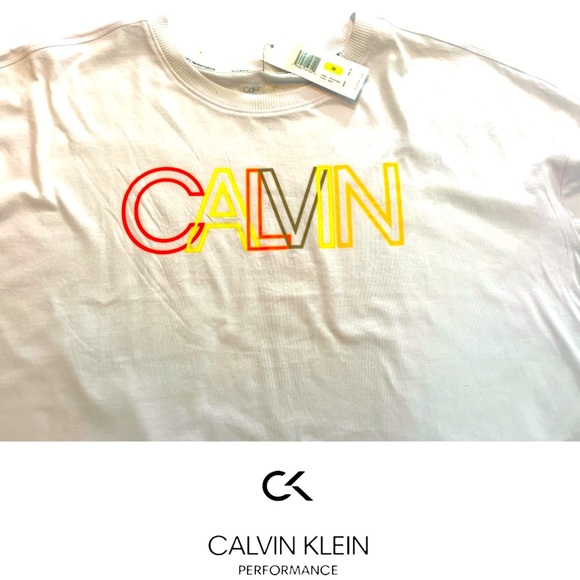 Calvin Klein Performance cropped tee. - Picture 8 of 9